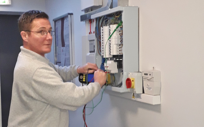 ARTICLEDavidBurnettWorkingtonElectricianvolunteerday